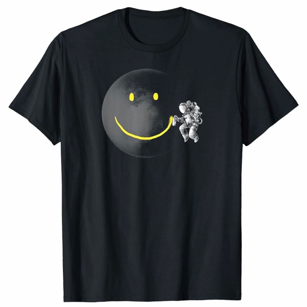 Hot Topic Threadless “Make a Smile Moon” unisex t-shirt Size Medium